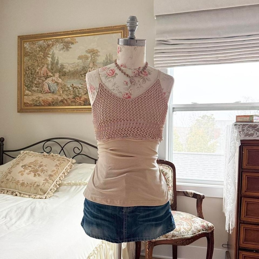 Y2K a byer beige crochet cami top size large